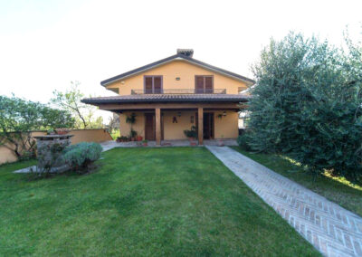 la via francigena - bed and breakfast assisi - umbria - italia