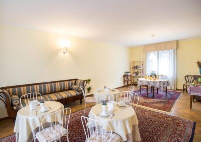 Sala colazioni in B&B la Via Francigena Assisi